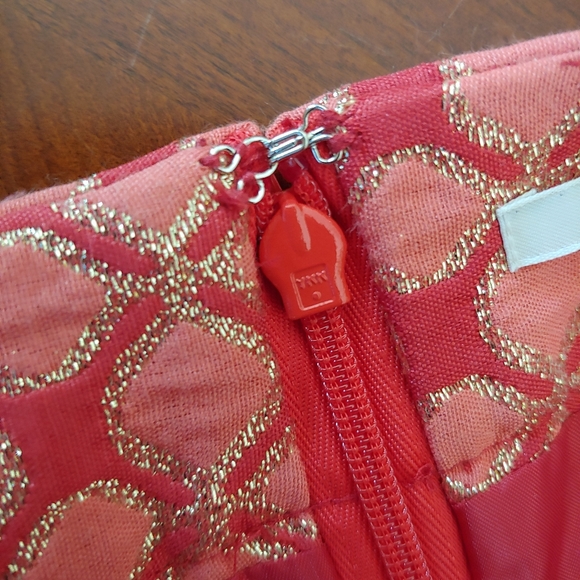 Halogen Coral Metallic Gold Brocade Skirt Size 8 - Picture 8 of 12